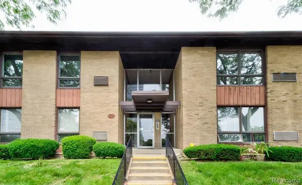 1565 CHERBONEAU #60, Detroit, MI 48207