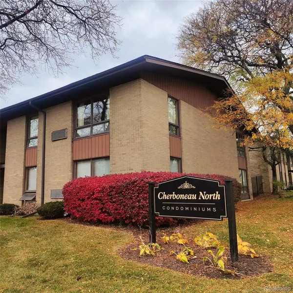1565 CHERBONEAU #60, Detroit, MI 48207