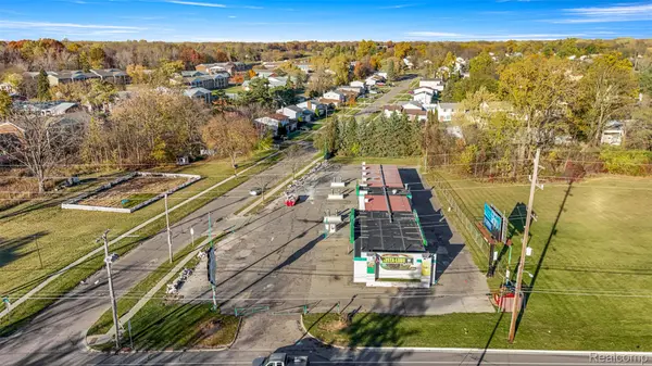 3422 Flushing RD, Flint, MI 48504