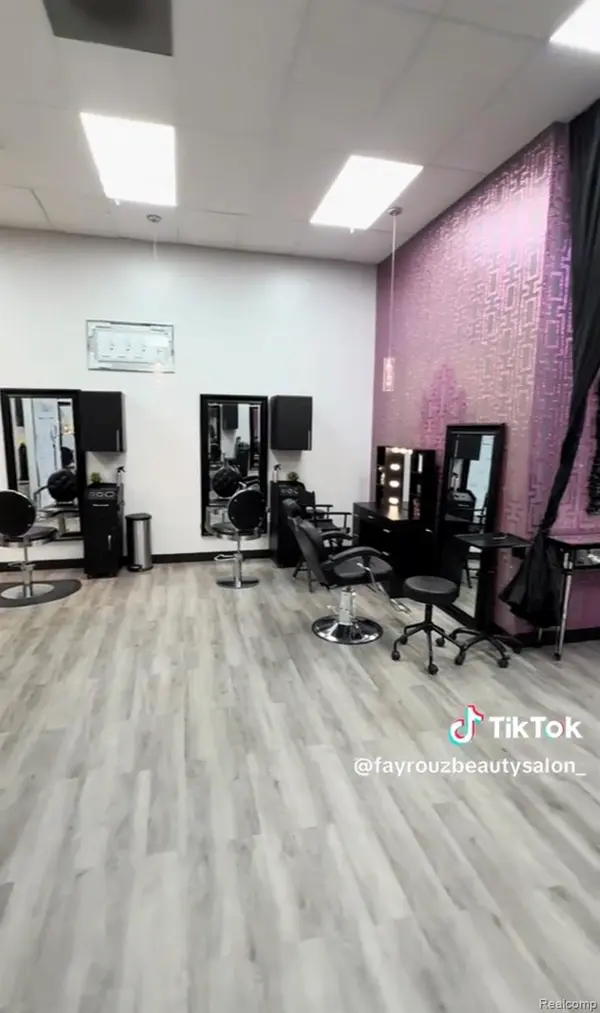 15010 W Warren, Dearborn, MI 48126