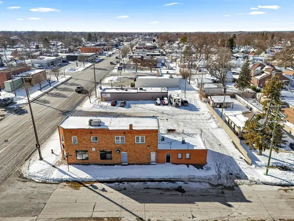 24302 W Warren ST, Detroit, MI 48127