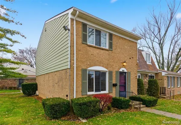 1806 N Torquay AVE N, Royal Oak Charter Township, MI 48073