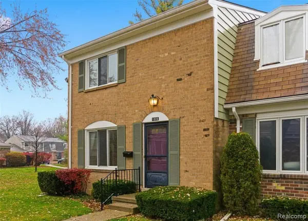 1806 N Torquay AVE N, Royal Oak Charter Township, MI 48073