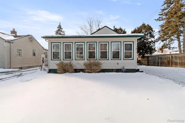 7521 N SILVERY LN, Dearborn Heights, MI 48127