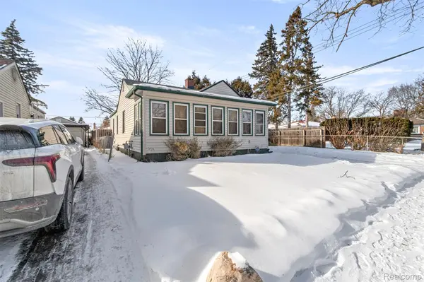 7521 N SILVERY LN, Dearborn Heights, MI 48127