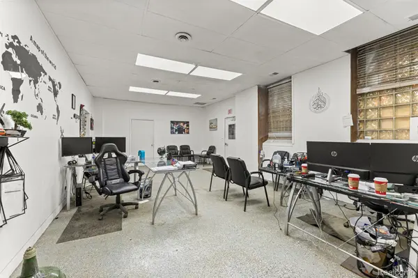 12950 Lyndon ST, Detroit, MI 48227