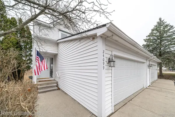 24099 Tana CT, Farmington, MI 48335