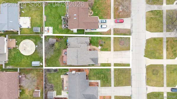 15135 CHURCHILL ST ST, Southgate, MI 48195