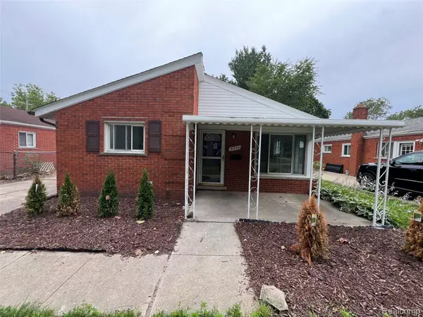 4696 Roosevelt BLVD, Dearborn Heights, MI 48125