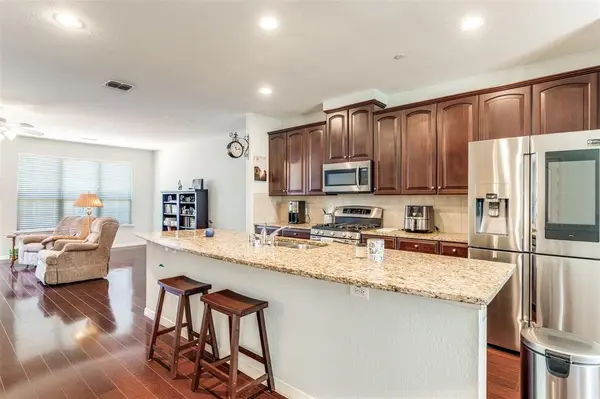 3888 Everwood Lane, Addison, TX 75001