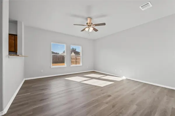 1612 Chivalry Lane, Fort Worth, TX 76140