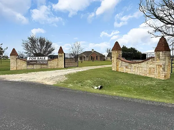 576 Welch School Road, Collinsville, TX 76233