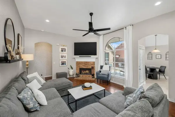 11690 Creekwood Drive, Frisco, TX 75035