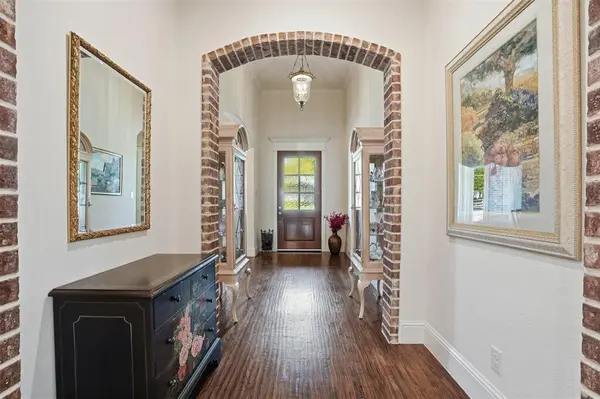 5301 Pradera Court, Benbrook, TX 76126