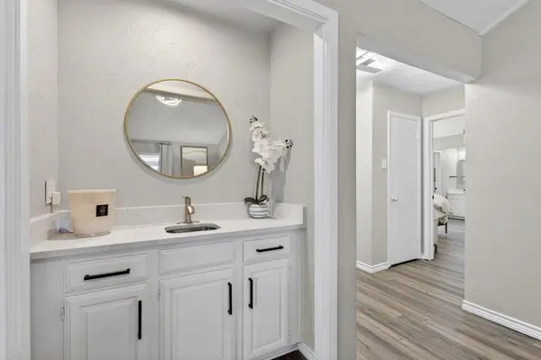 1845 Chisolm Trail, Lewisville, TX 75077