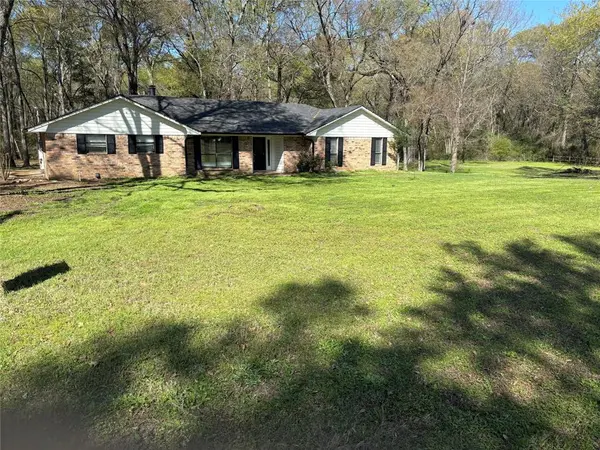 181 County Road 1332, Mount Pleasant, TX 75455