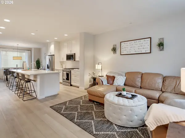 29120 SW COSTA CIR #E, Wilsonville, OR 97070