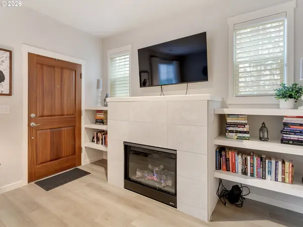 29120 SW COSTA CIR #E, Wilsonville, OR 97070