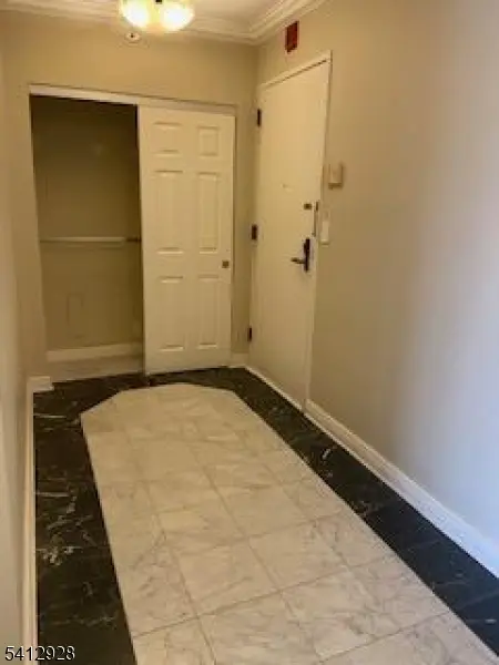 900 Palisade Ave, Fort Lee Boro, NJ 07024