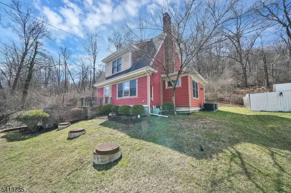 2097 State Route 31, Glen Gardner Boro, NJ 08826