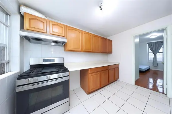 1026 39th ST, Brooklyn, NY 11219