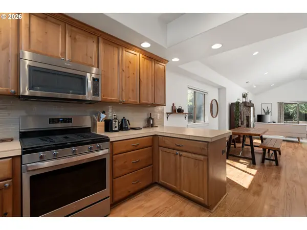 21302 NE BROOKLYN CT, Bend, OR 97701