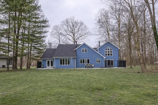 586 Schaeffer DR, Coldwater, MI 49036