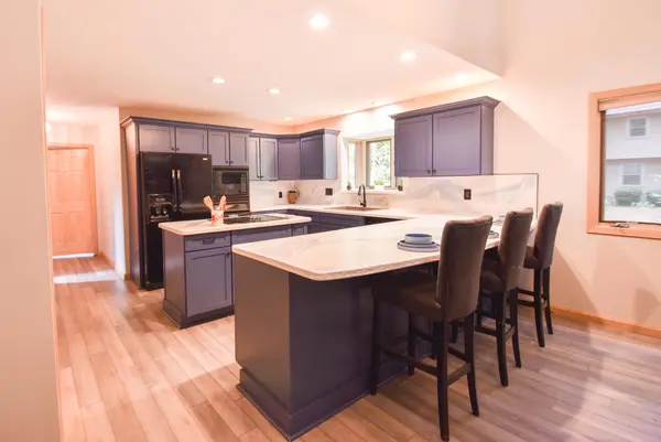 586 Schaeffer DR, Coldwater, MI 49036