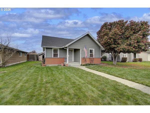 551 19TH AVE, Longview, WA 98632