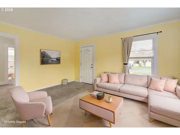 551 19TH AVE, Longview, WA 98632