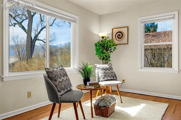 1124 E Las Animas ST, Colorado Springs, CO 80910