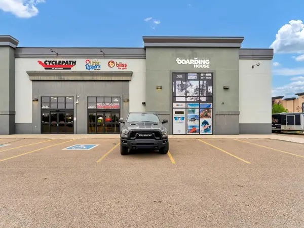 2010 Strachan RD SE #2, Medicine Hat, AB T1B 0M9