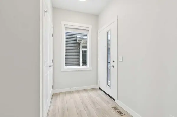 592 Creekmill CT SW, Airdrie, AB T4B5J8