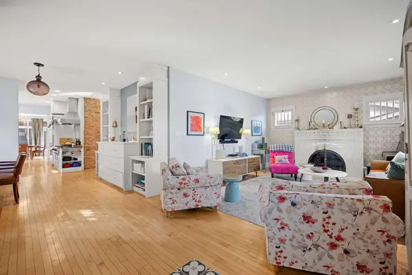 1431 Shelbourne ST SW, Calgary, AB T3C 2L1