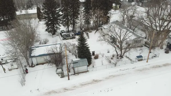 217 McLeod ST, Ferintosh, AB T0B 1M0