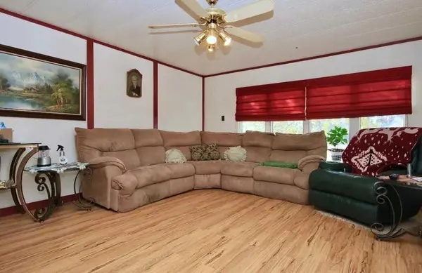 217 McLeod ST, Ferintosh, AB T0B 1M0