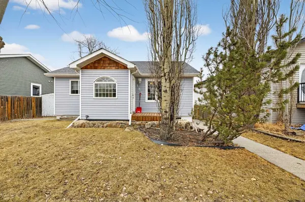 1617 Alberta ST, Crossfield, AB T0M 0S0