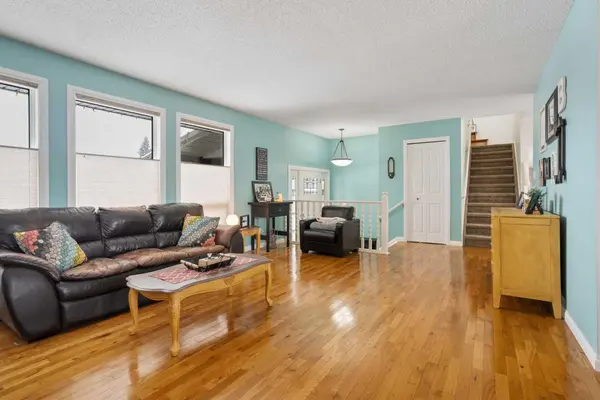 5410 47 AVE W, Forestburg, AB T0B 1N0