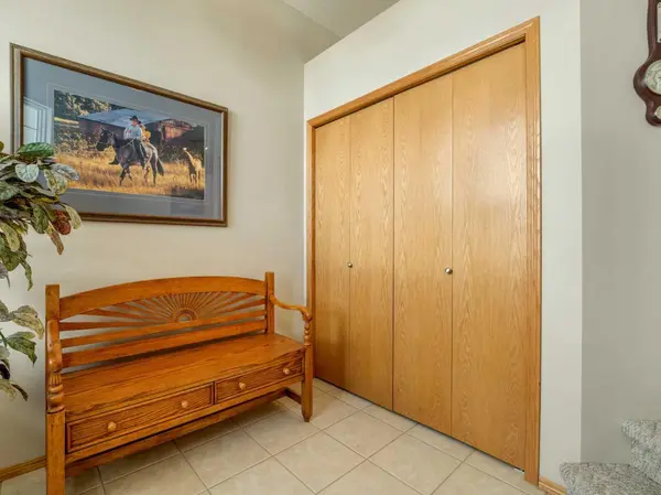 108 Riverdale TER W, Lethbridge, AB T1K 7S8