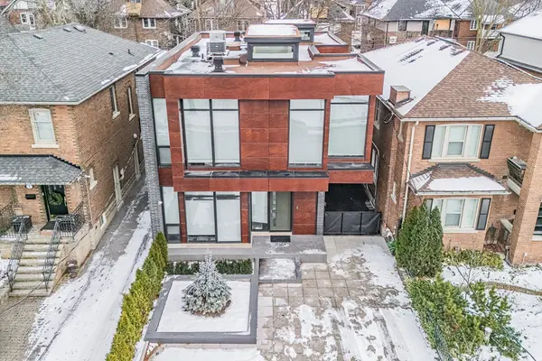 5 Braemar AVE, Toronto C03, ON M5P 2L1