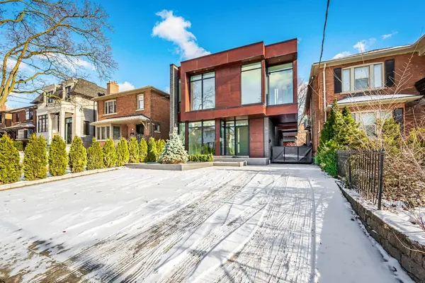 5 Braemar AVE, Toronto C03, ON M5P 2L1