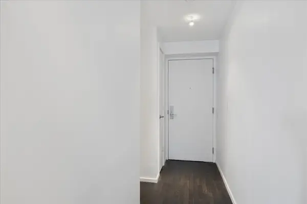 5 St Joseph ST #904, Toronto C01, ON M4Y 0B6