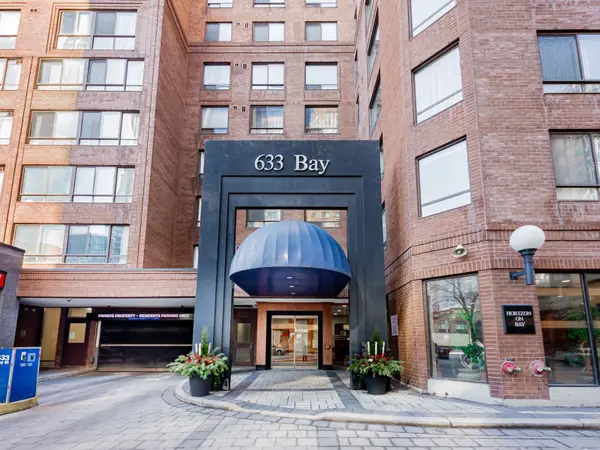 633 Bay ST #2313, Toronto C01, ON M5G 2G4