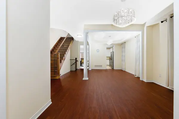 18 Stockell CRES, Ajax, ON L1T 0M5