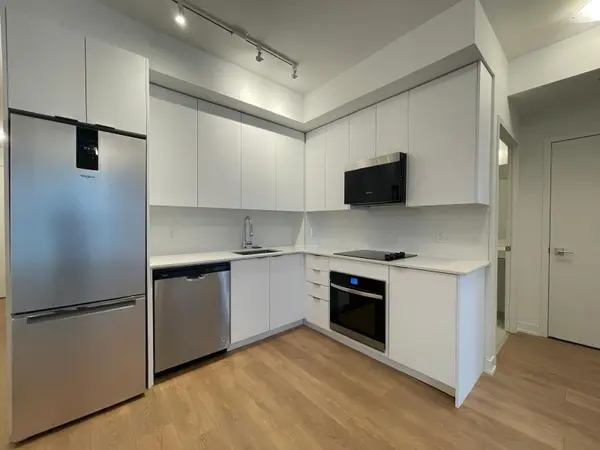 474 Caldari RD #1001, Vaughan, ON L4K 0R5