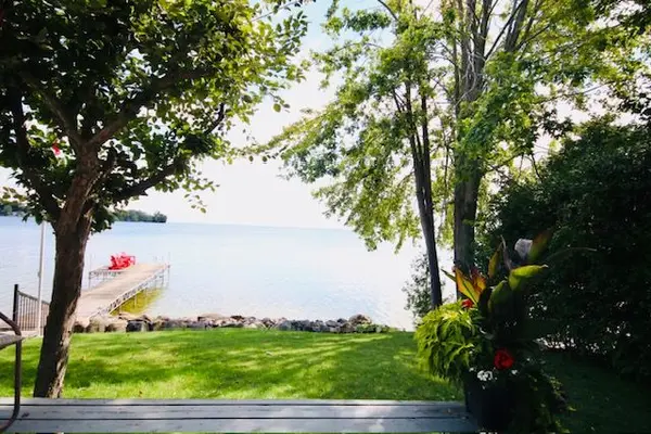 1 Olive CRES #5, Orillia, ON L3V 7N5