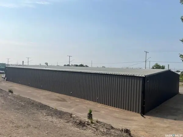 350 Railway AVENUE E, North Battleford, SK S9A 2R6