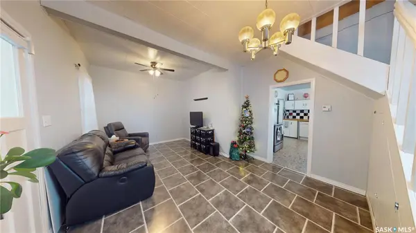 416 T AVENUE S, Saskatoon, SK S7M 3B2