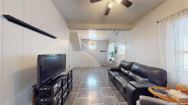 416 T AVENUE S, Saskatoon, SK S7M 3B2