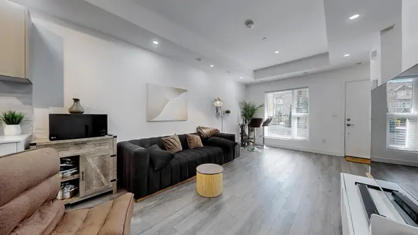 200 Malta AVE #28, Brampton, ON L6Y 6H8